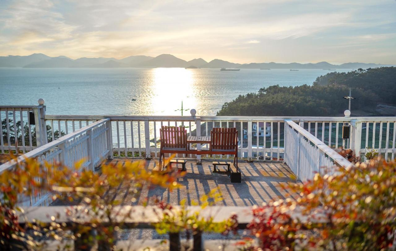 Namhae Whale'S Dream Exterior foto